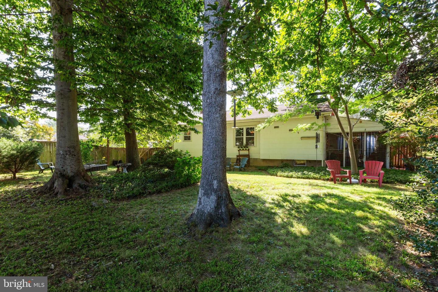 13915 Bauer DRIVE
