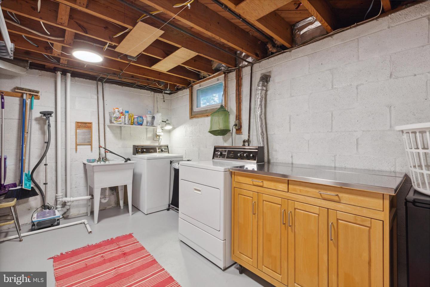 13915 Bauer DRIVE