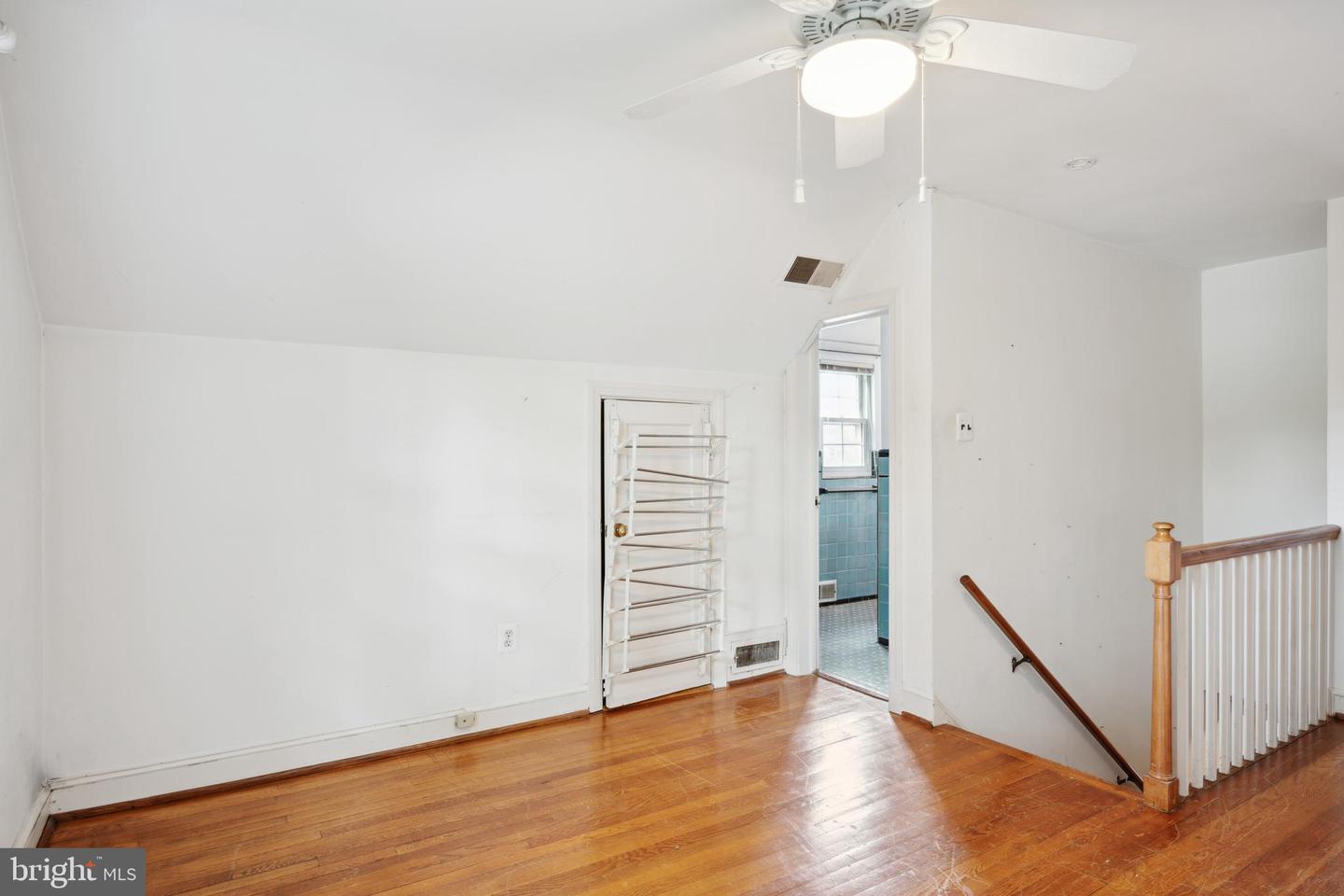 2001 Linden LANE
