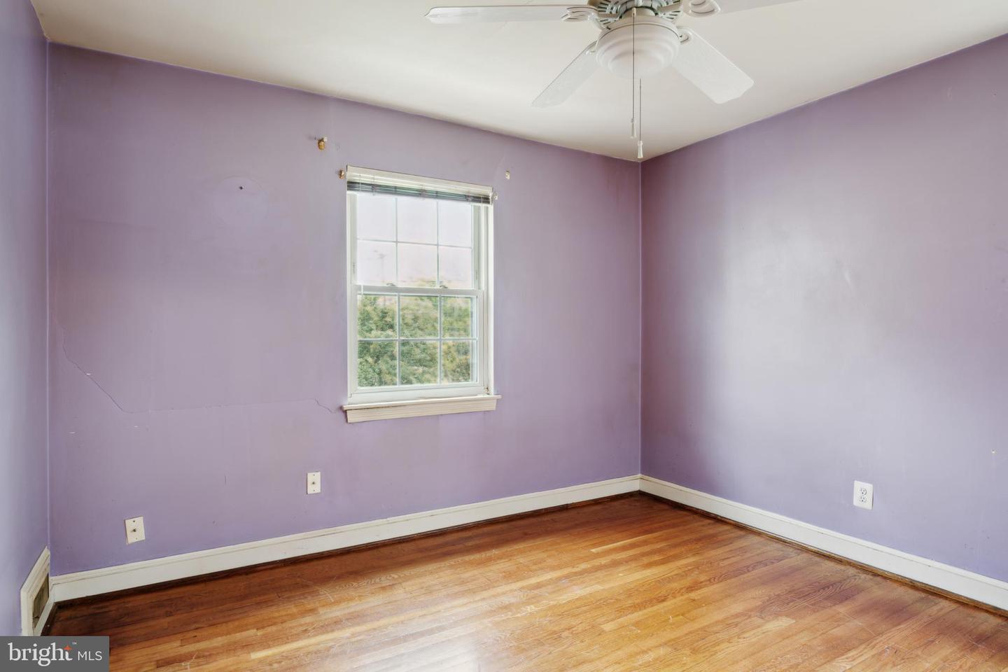 2001 Linden LANE
