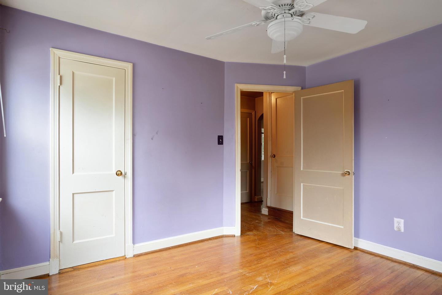 2001 Linden LANE