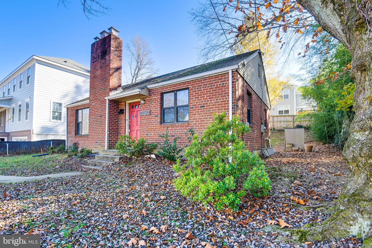 10213 Parkwood DRIVE