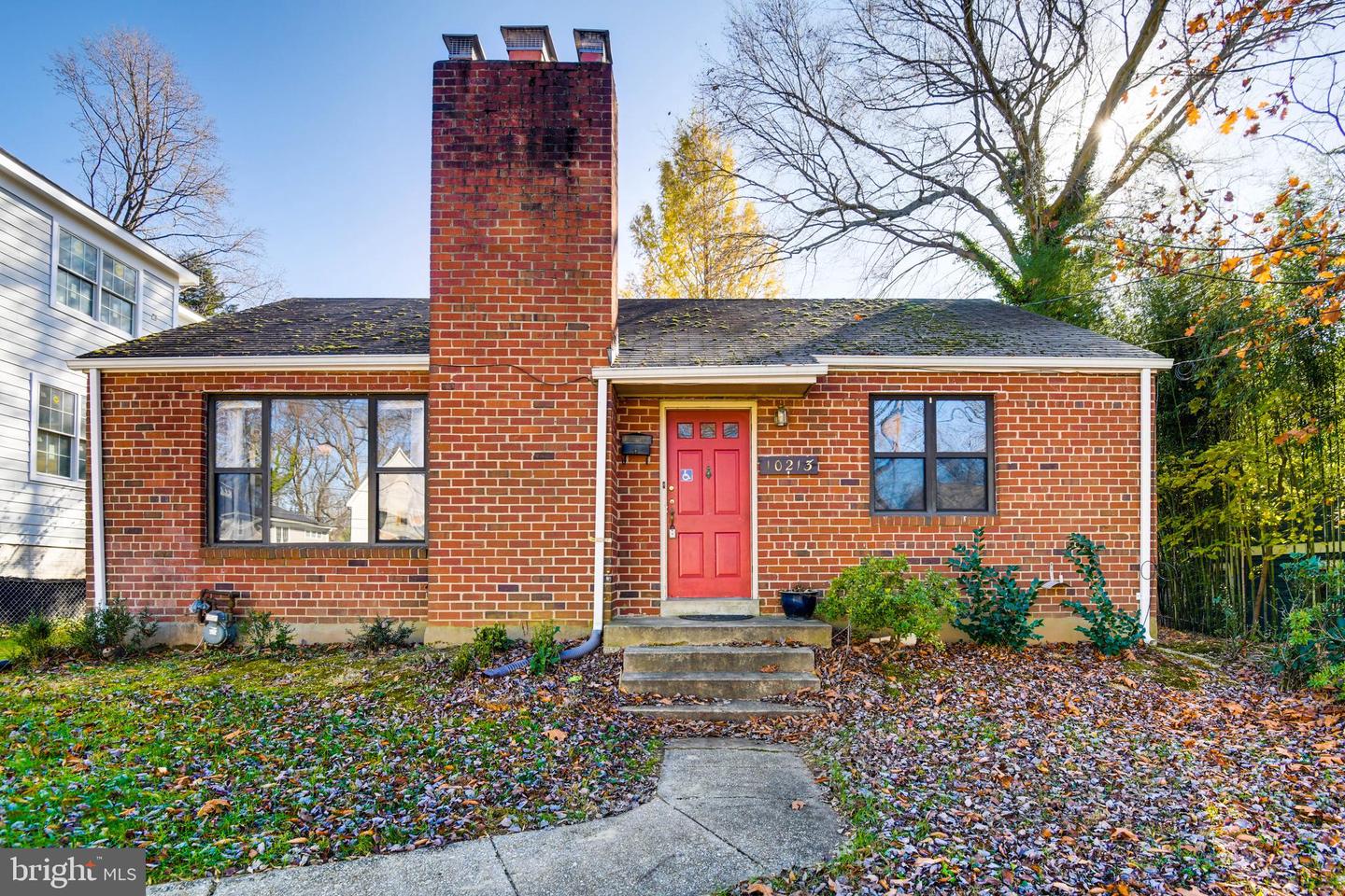 10213 Parkwood DRIVE