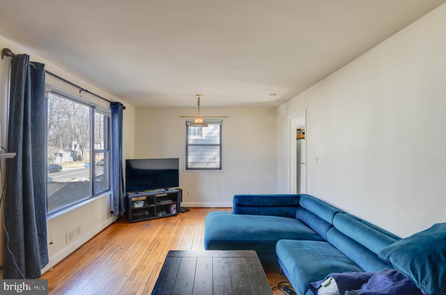 10213 Parkwood DRIVE