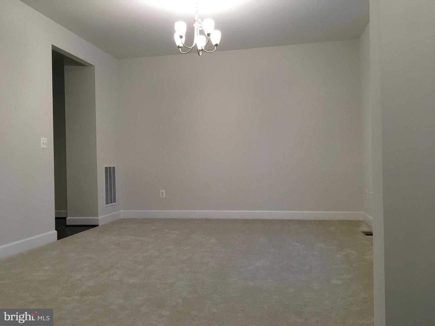 117 Parkdale COURT