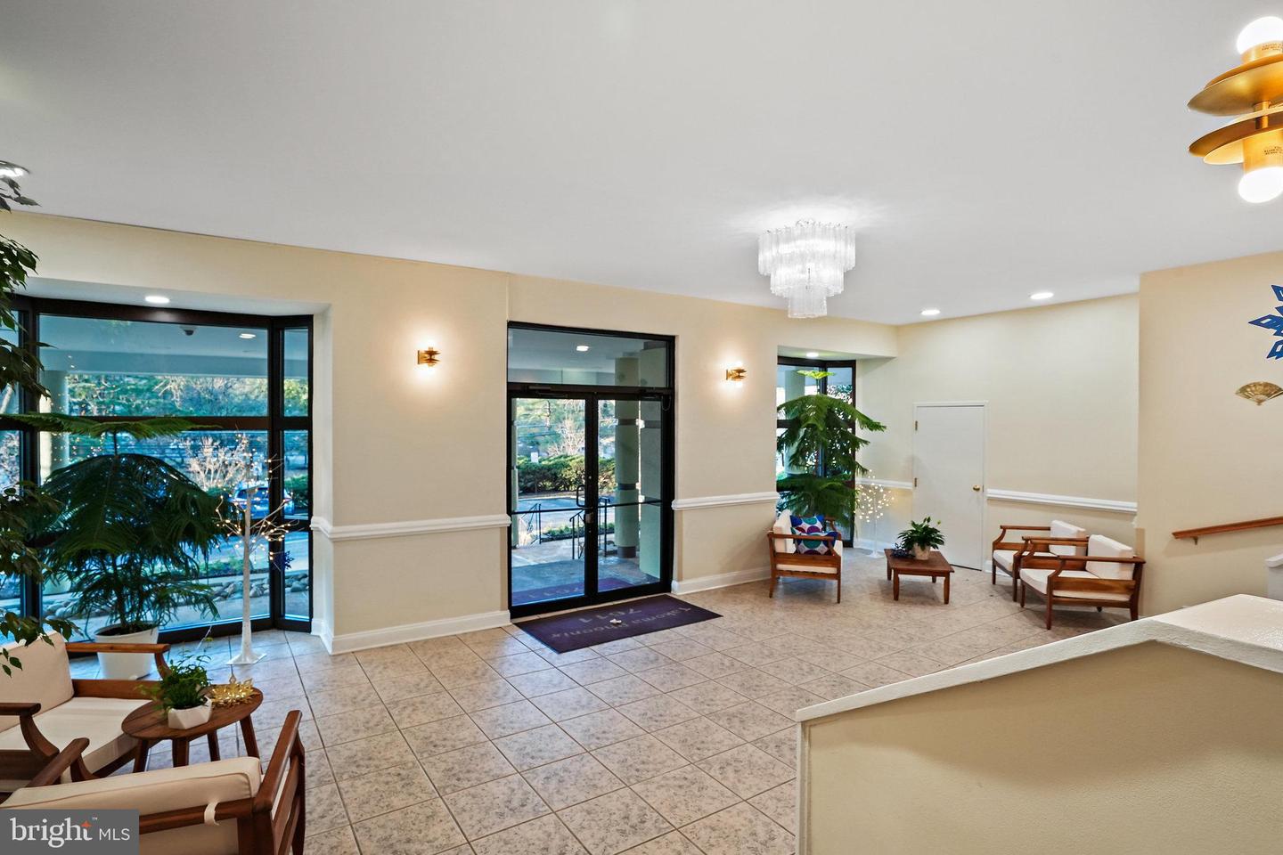 7611 Maple AVENUE Unit: 310