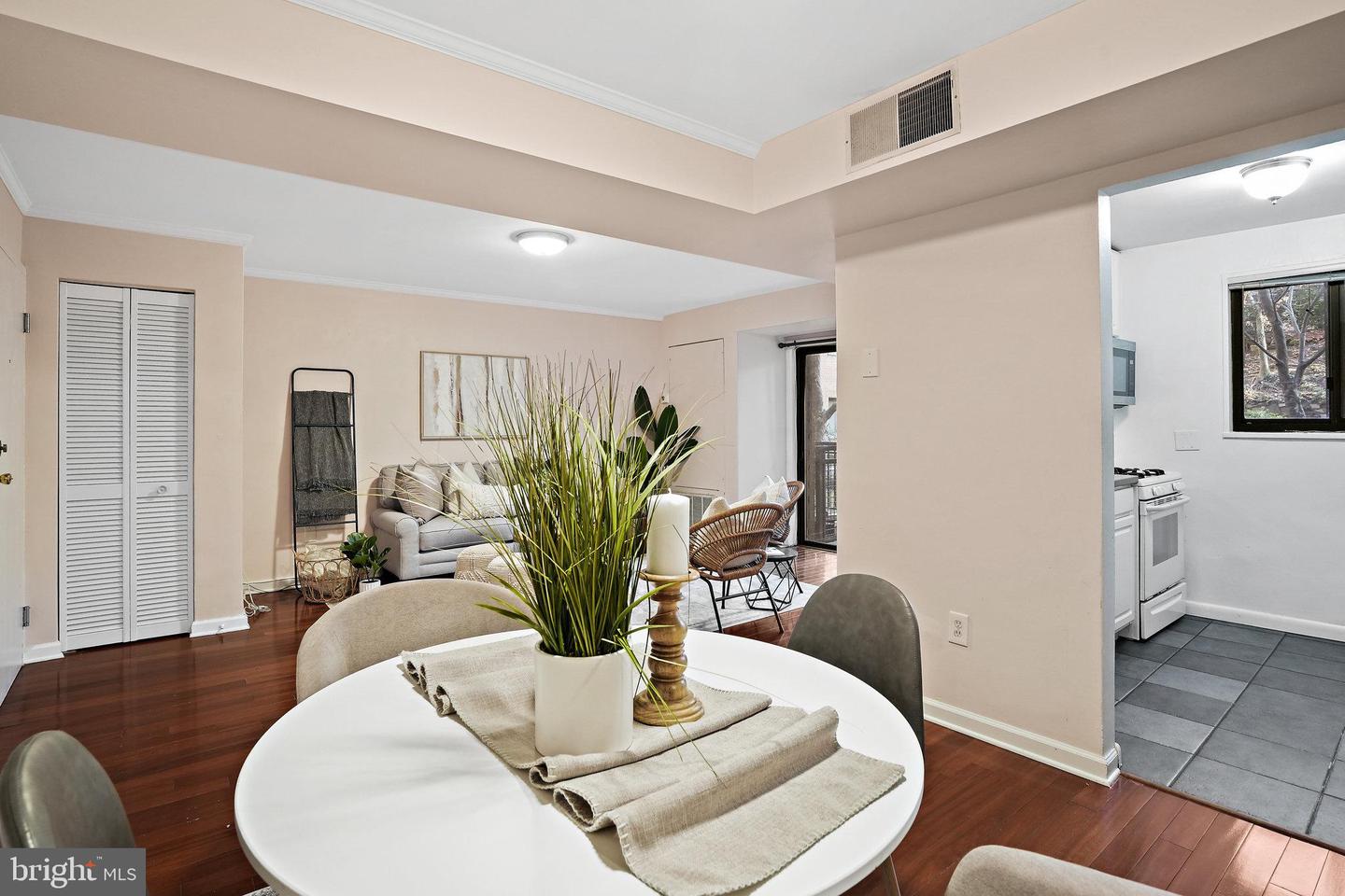 7611 Maple AVENUE Unit: 310
