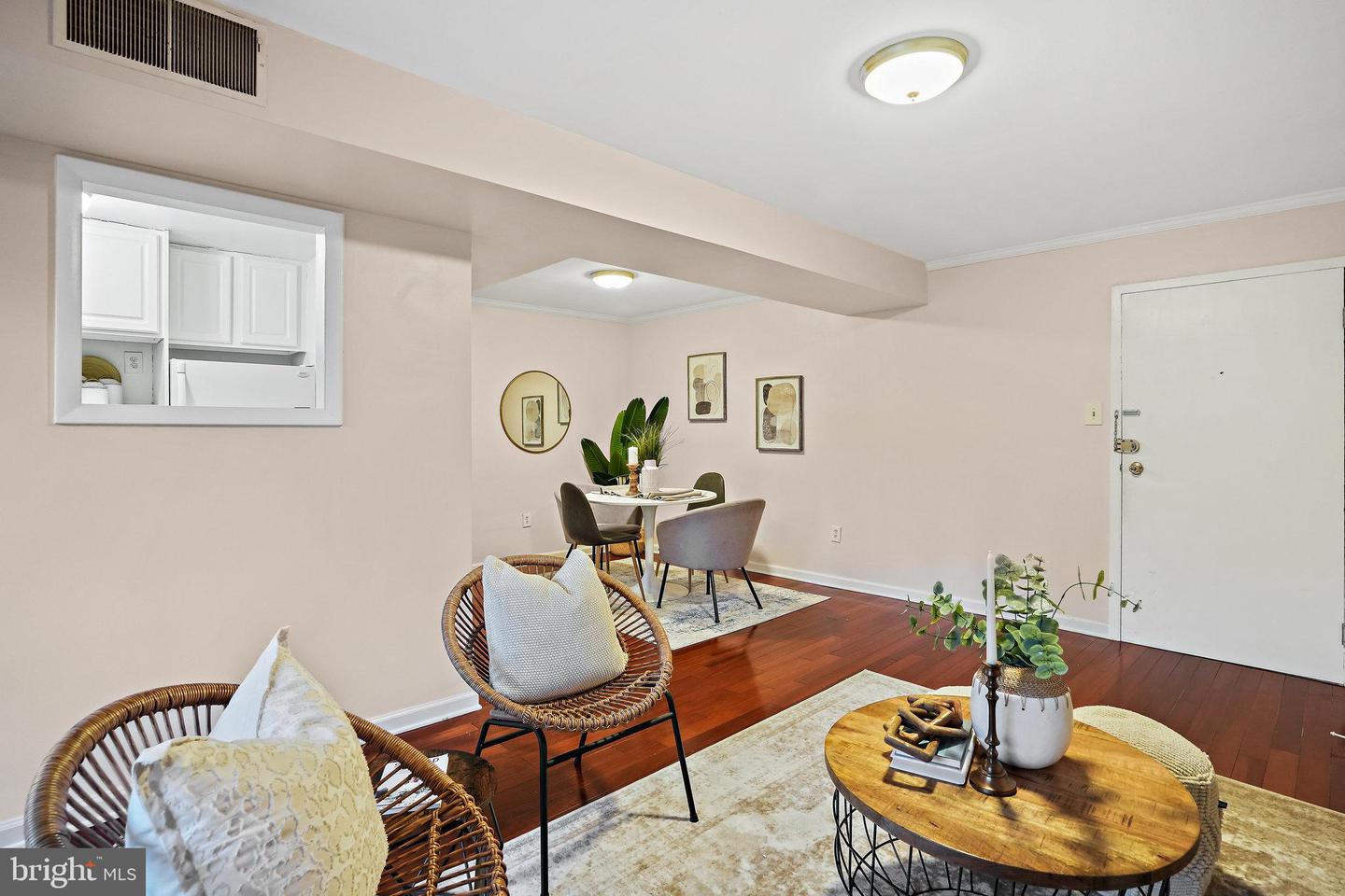 7611 Maple AVENUE Unit: 310