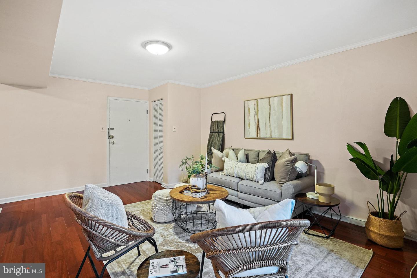 7611 Maple AVENUE Unit: 310