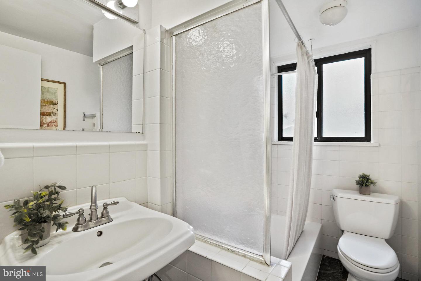 7611 Maple AVENUE Unit: 310