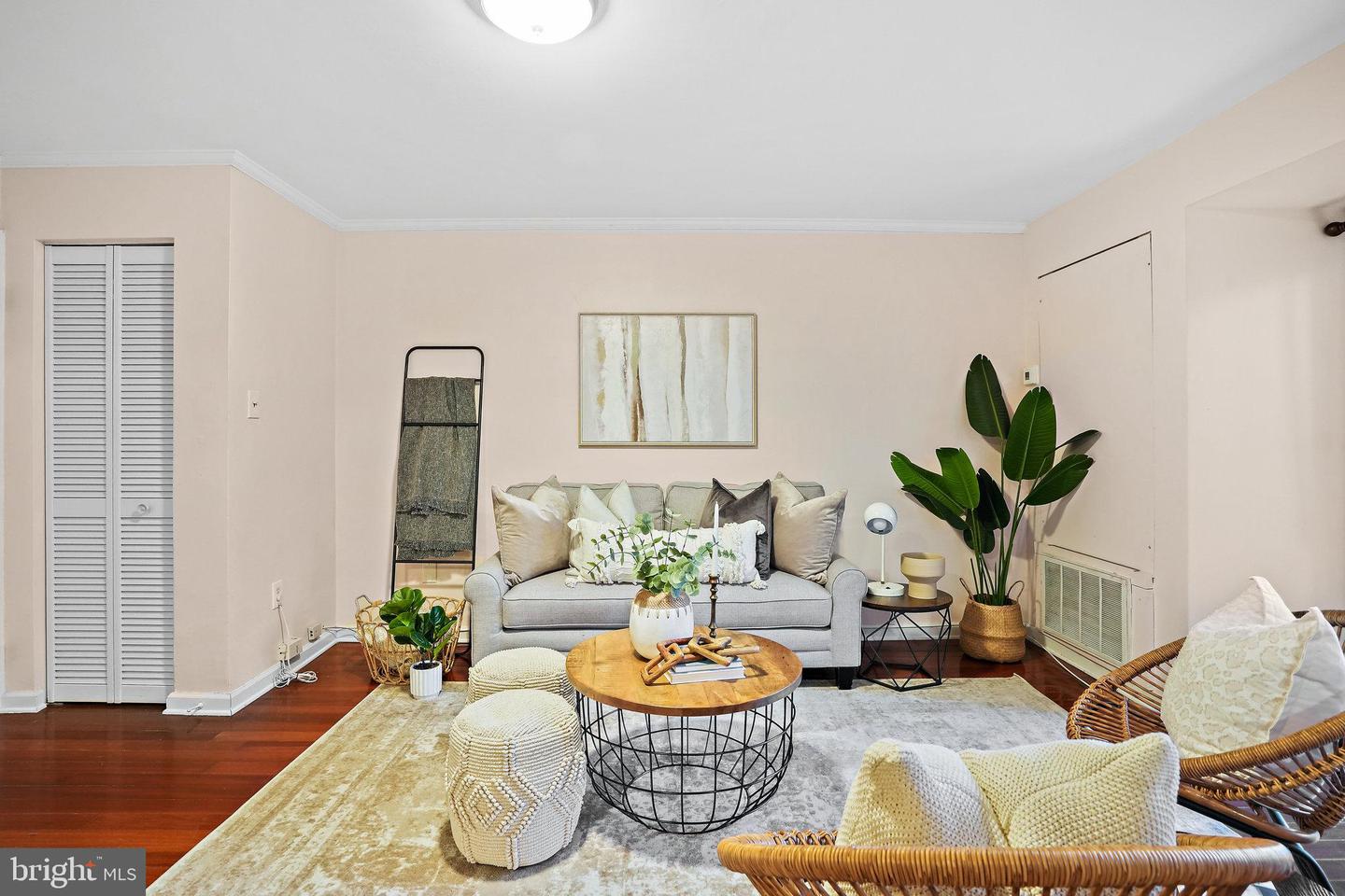 7611 Maple AVENUE Unit: 310