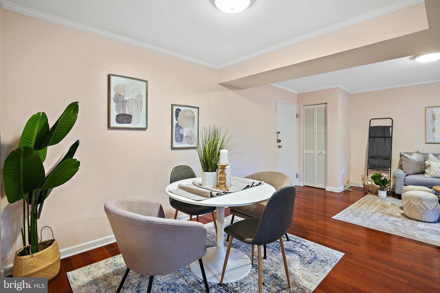 7611 Maple AVENUE Unit: 310