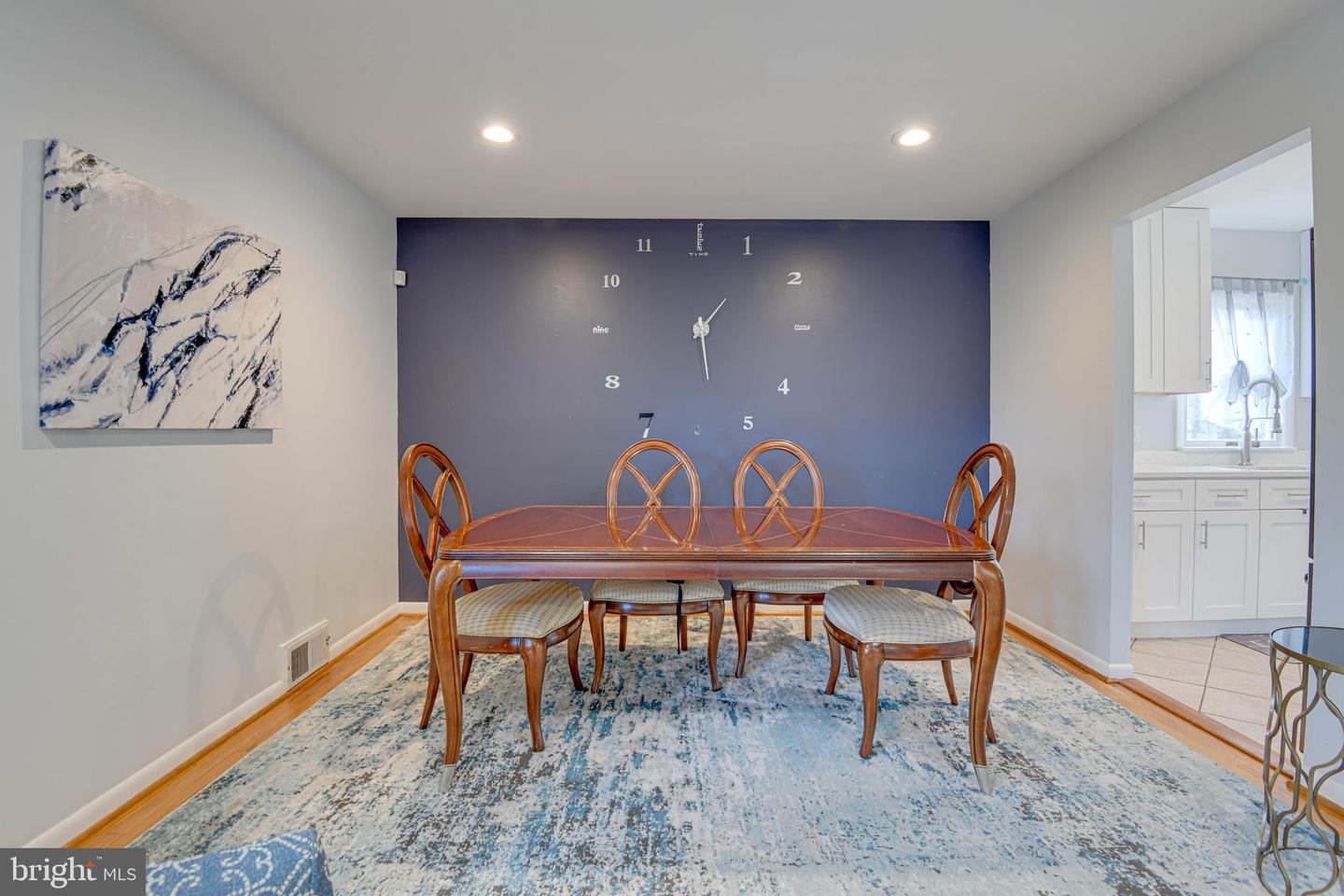14305 Woodcrest DRIVE