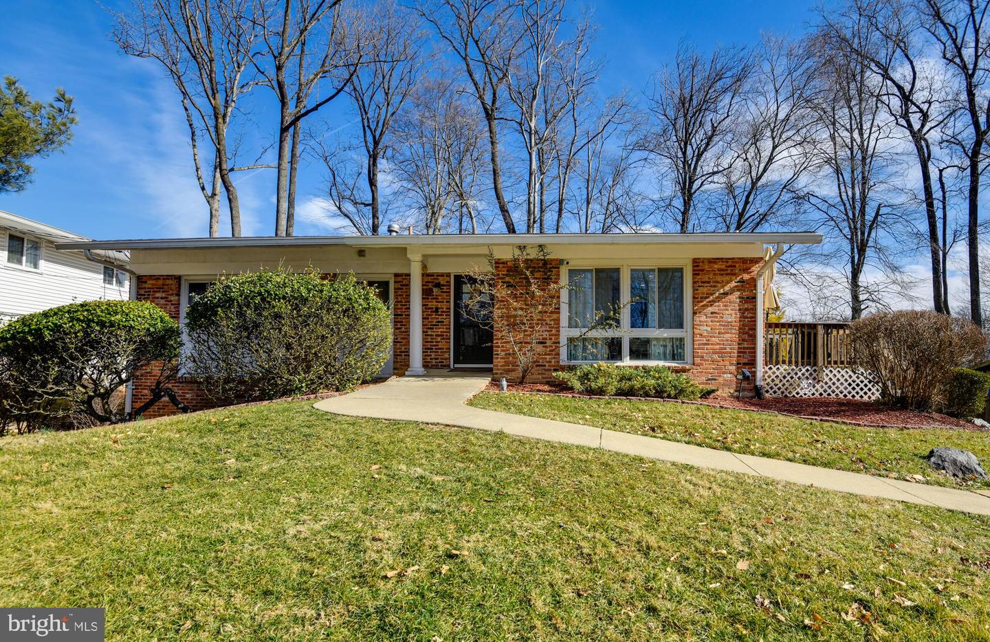 14305 Woodcrest DRIVE