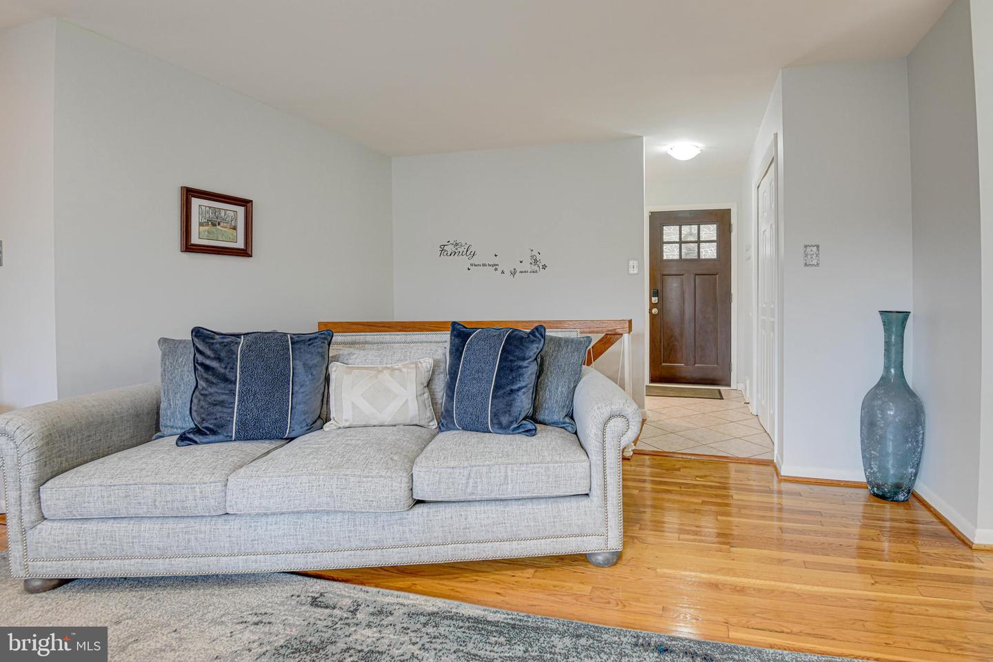 14305 Woodcrest DRIVE
