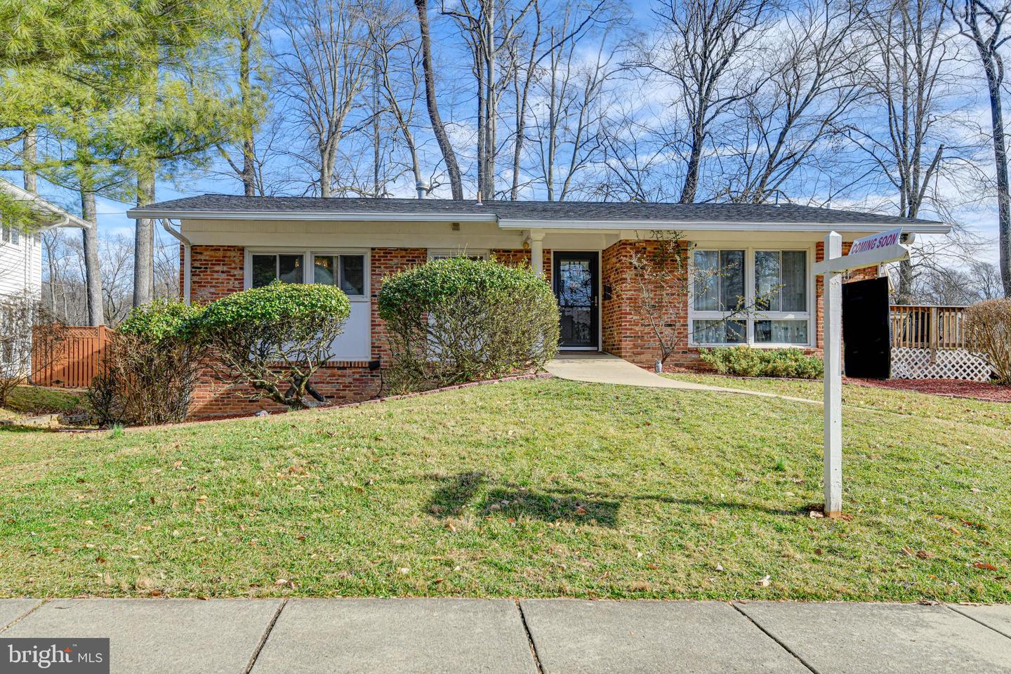 14305 Woodcrest DRIVE