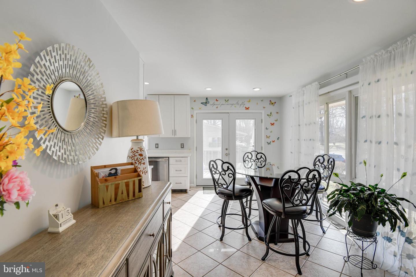 14305 Woodcrest DRIVE