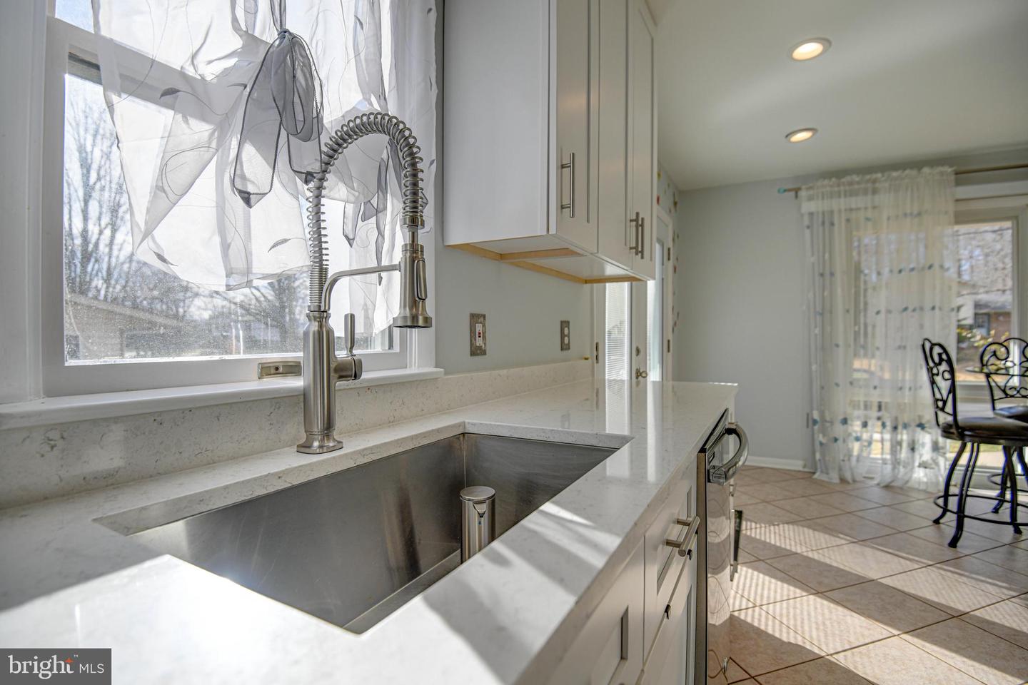 14305 Woodcrest DRIVE