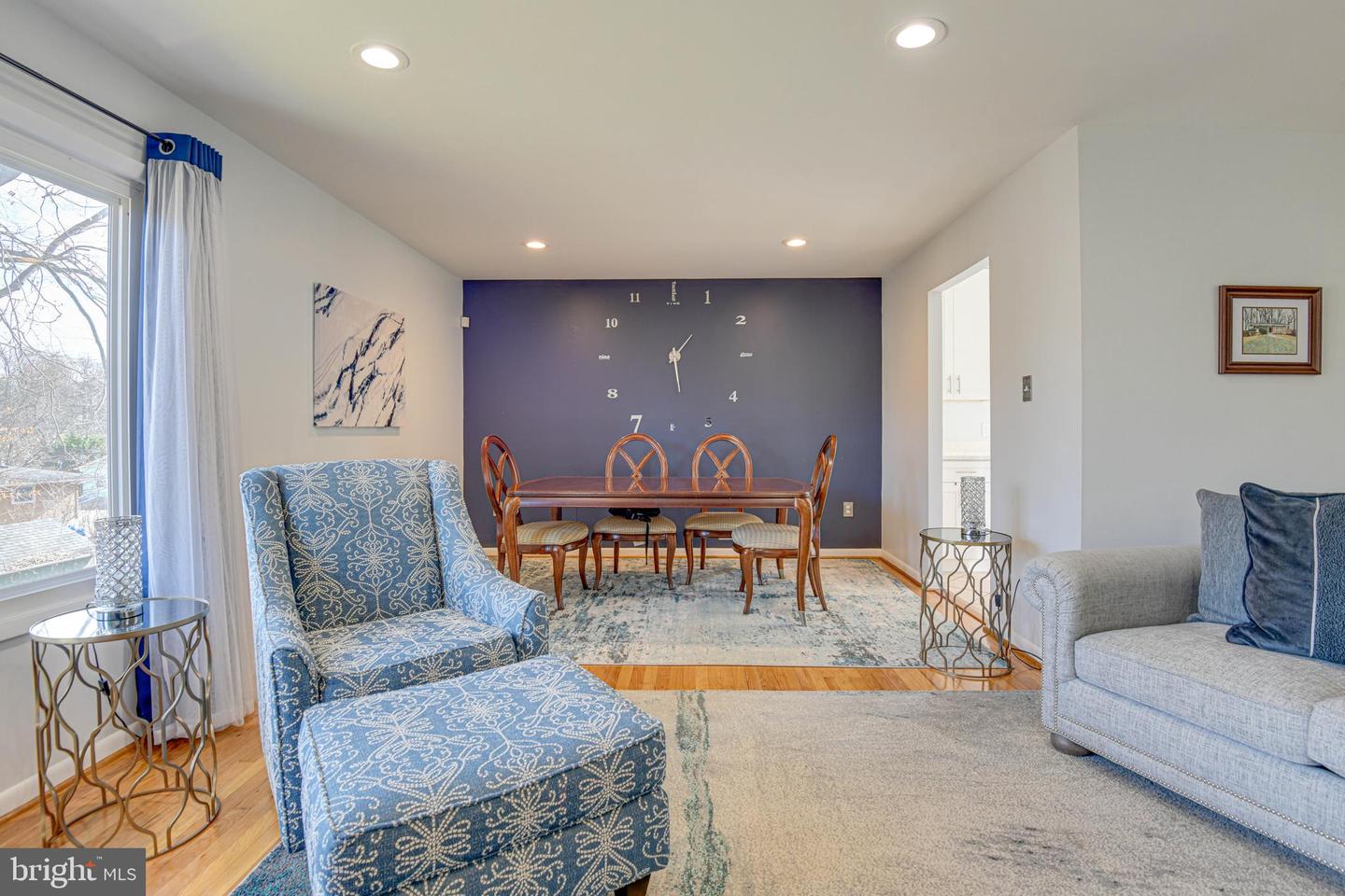 14305 Woodcrest DRIVE