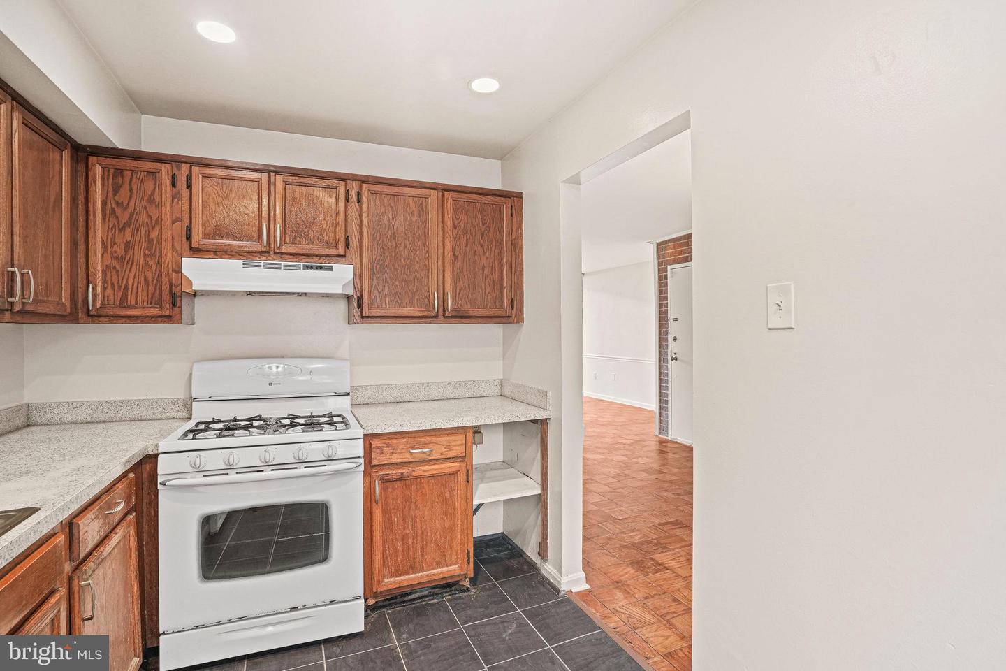 778 Quince Orchard BOULEVARD Unit: T1