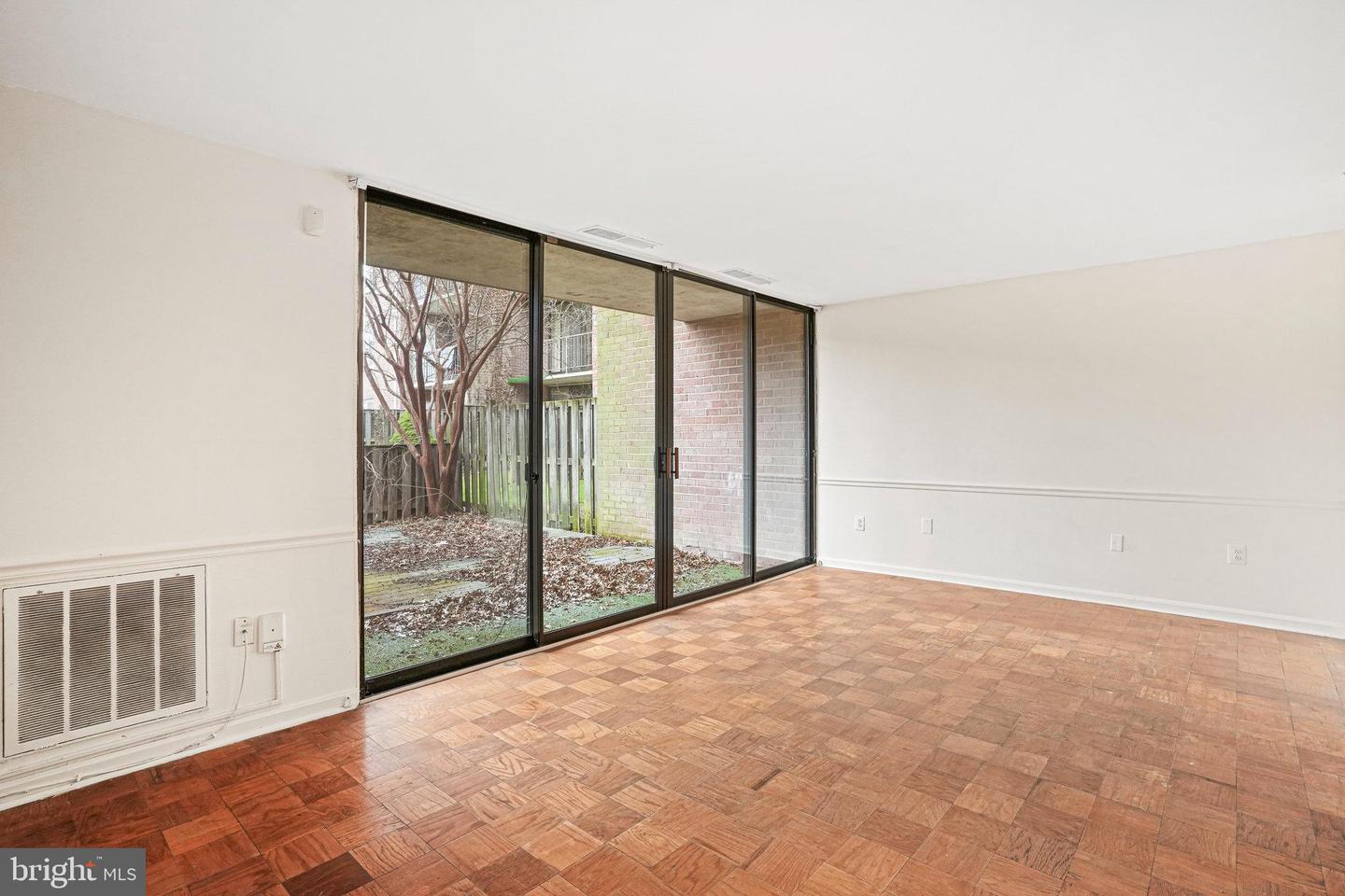 778 Quince Orchard BOULEVARD Unit: T1
