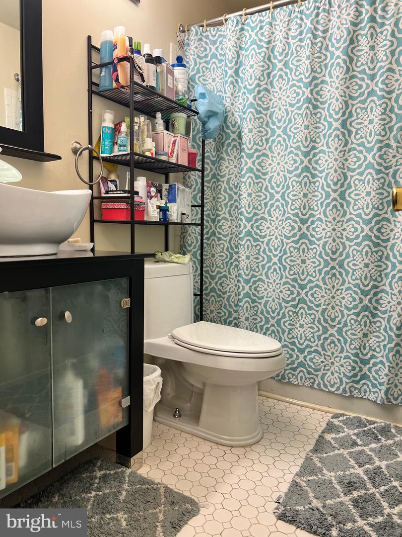 18032 Chalet DRIVE Unit: 26-303