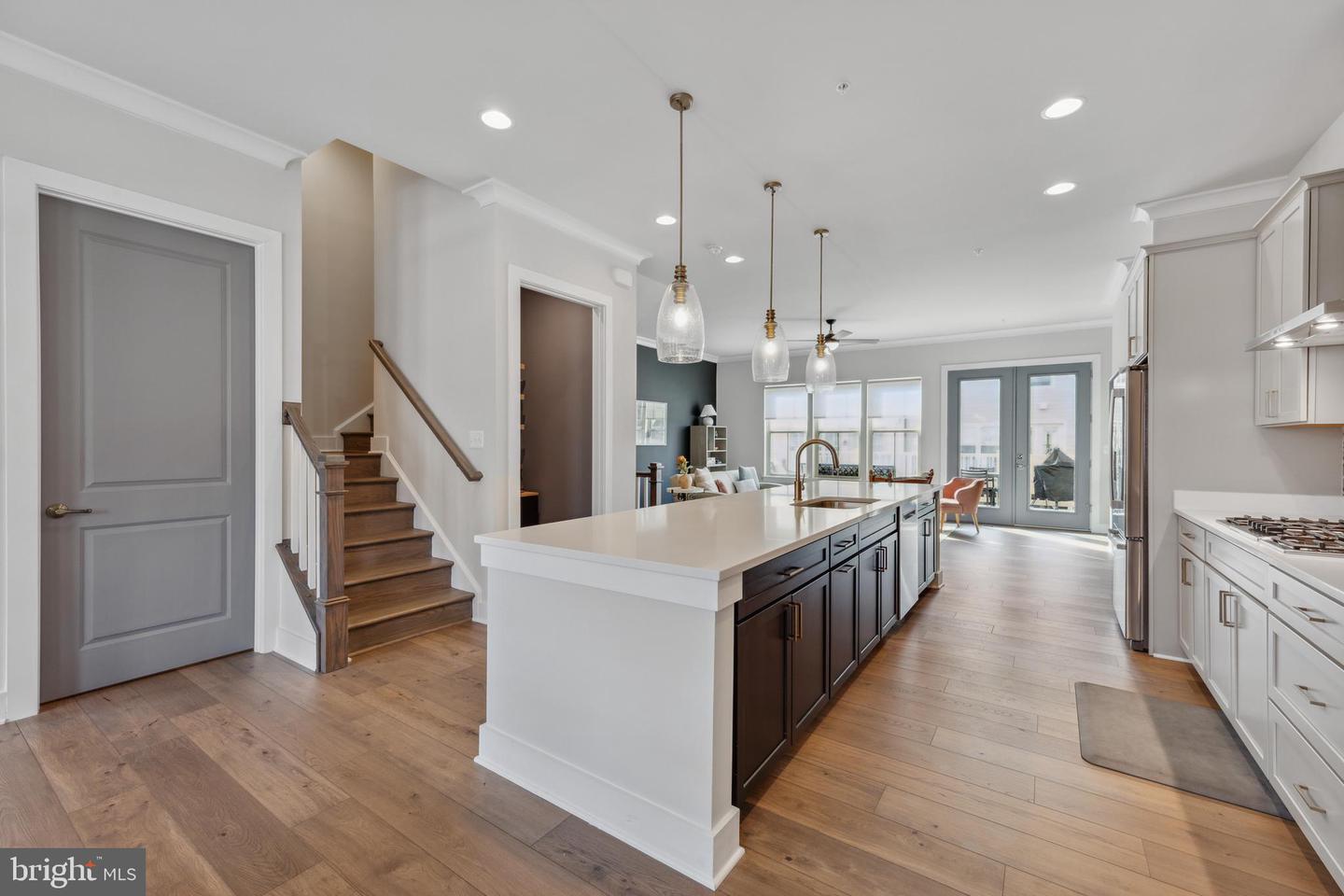 1105 Rockwell AVENUE