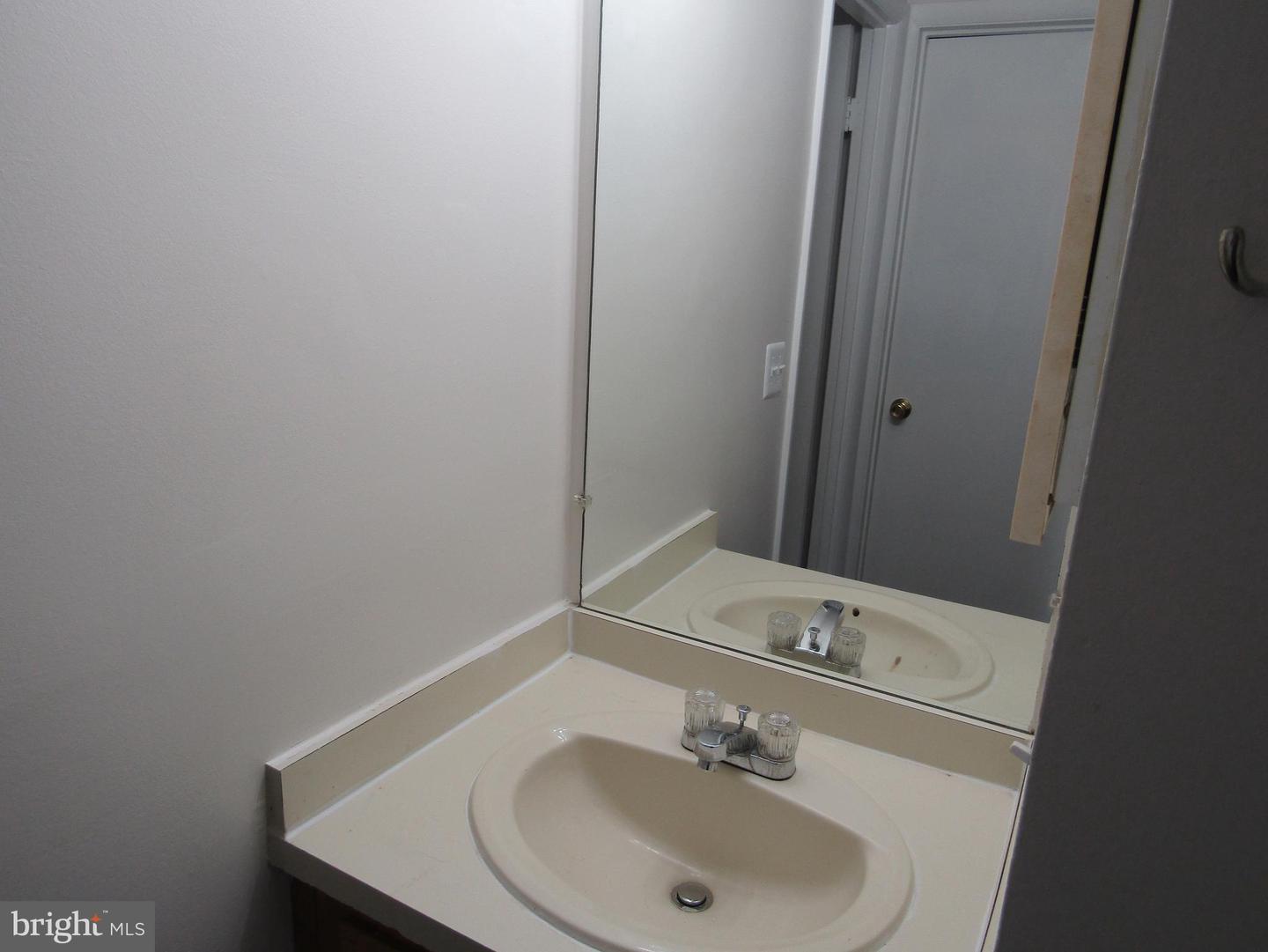 18110 Chalet DRIVE Unit: 12-101