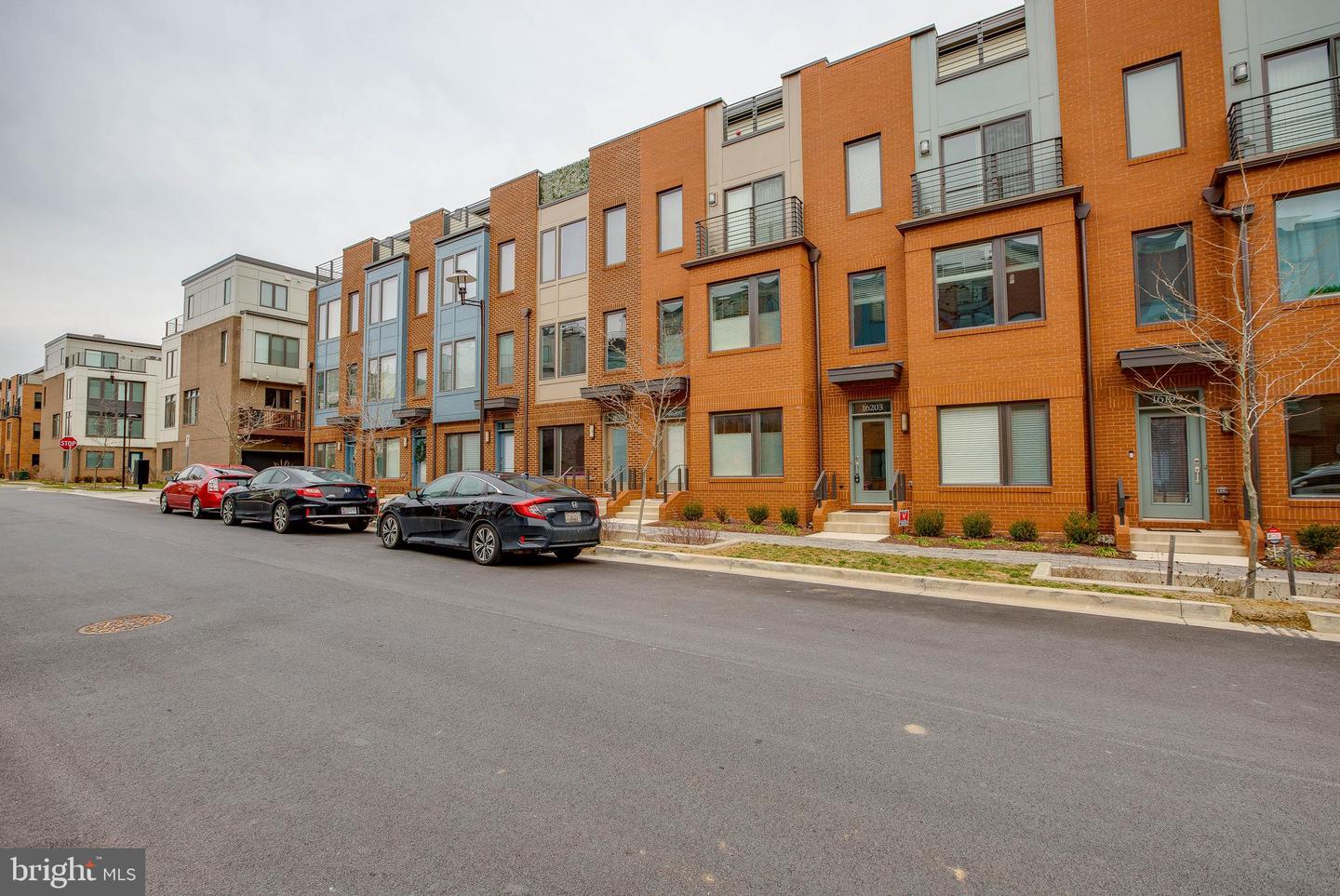 16203 Decker Pl