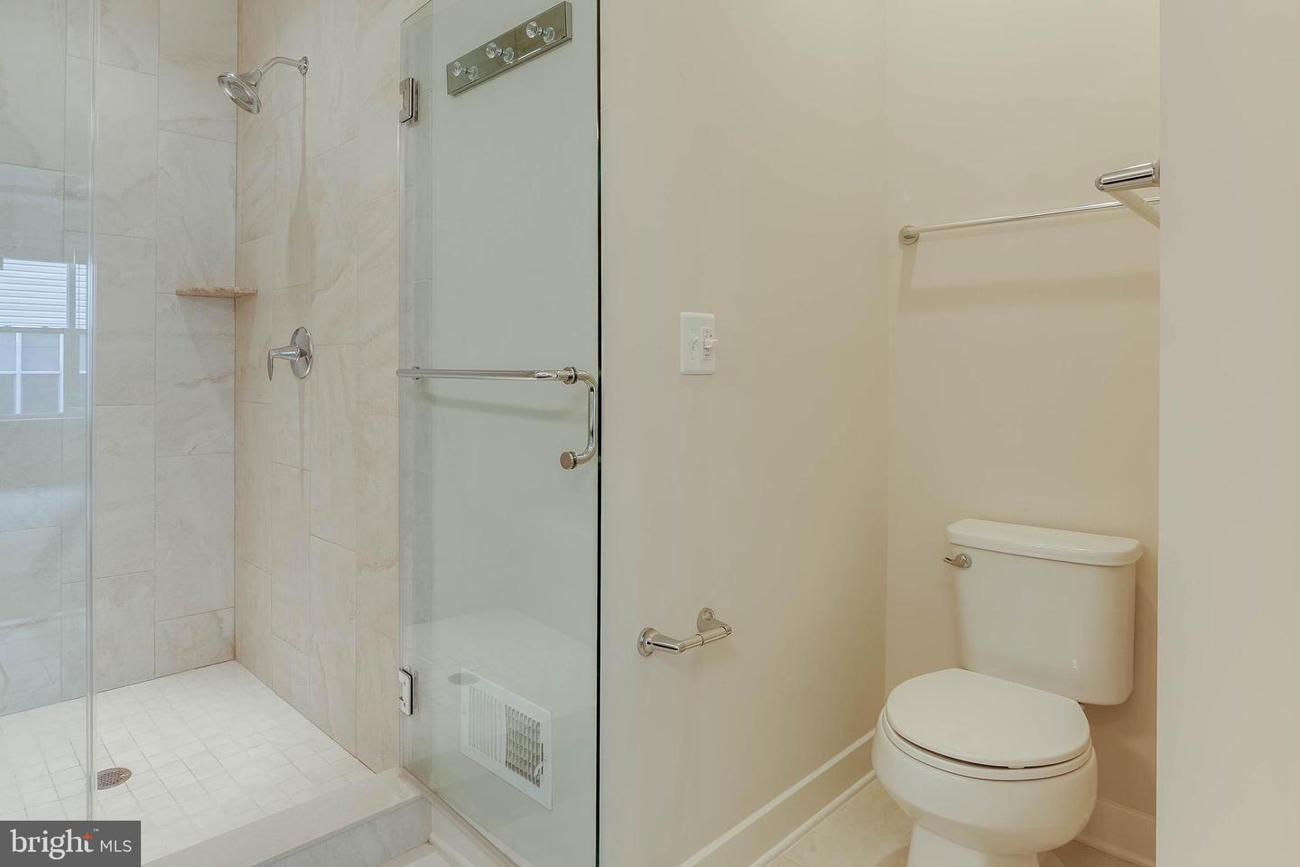 16203 Decker Pl