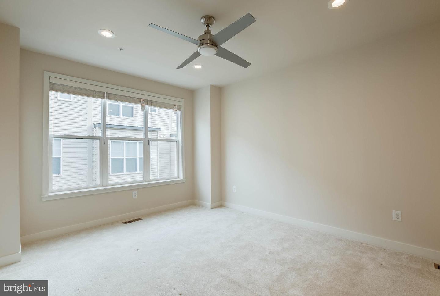16203 Decker Pl