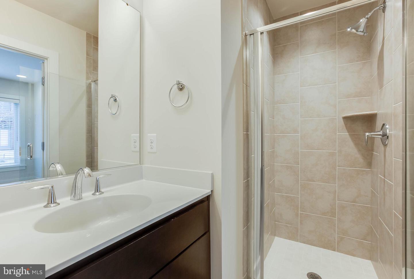 16203 Decker Pl