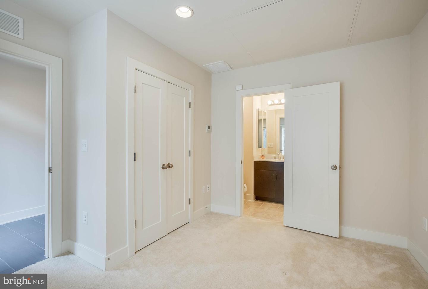 16203 Decker Pl