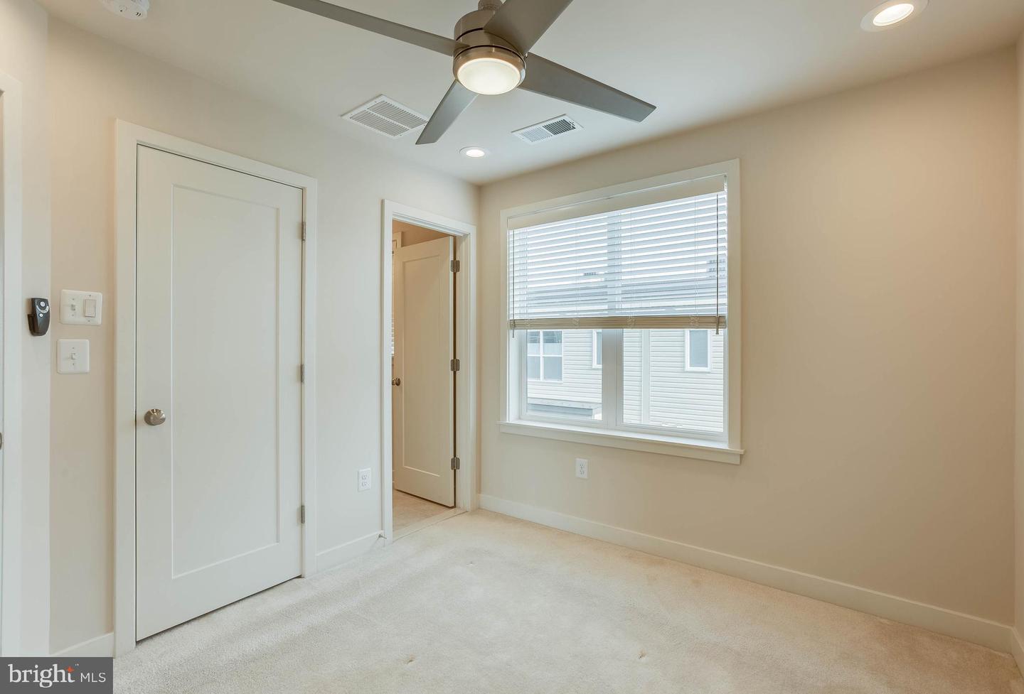 16203 Decker Pl