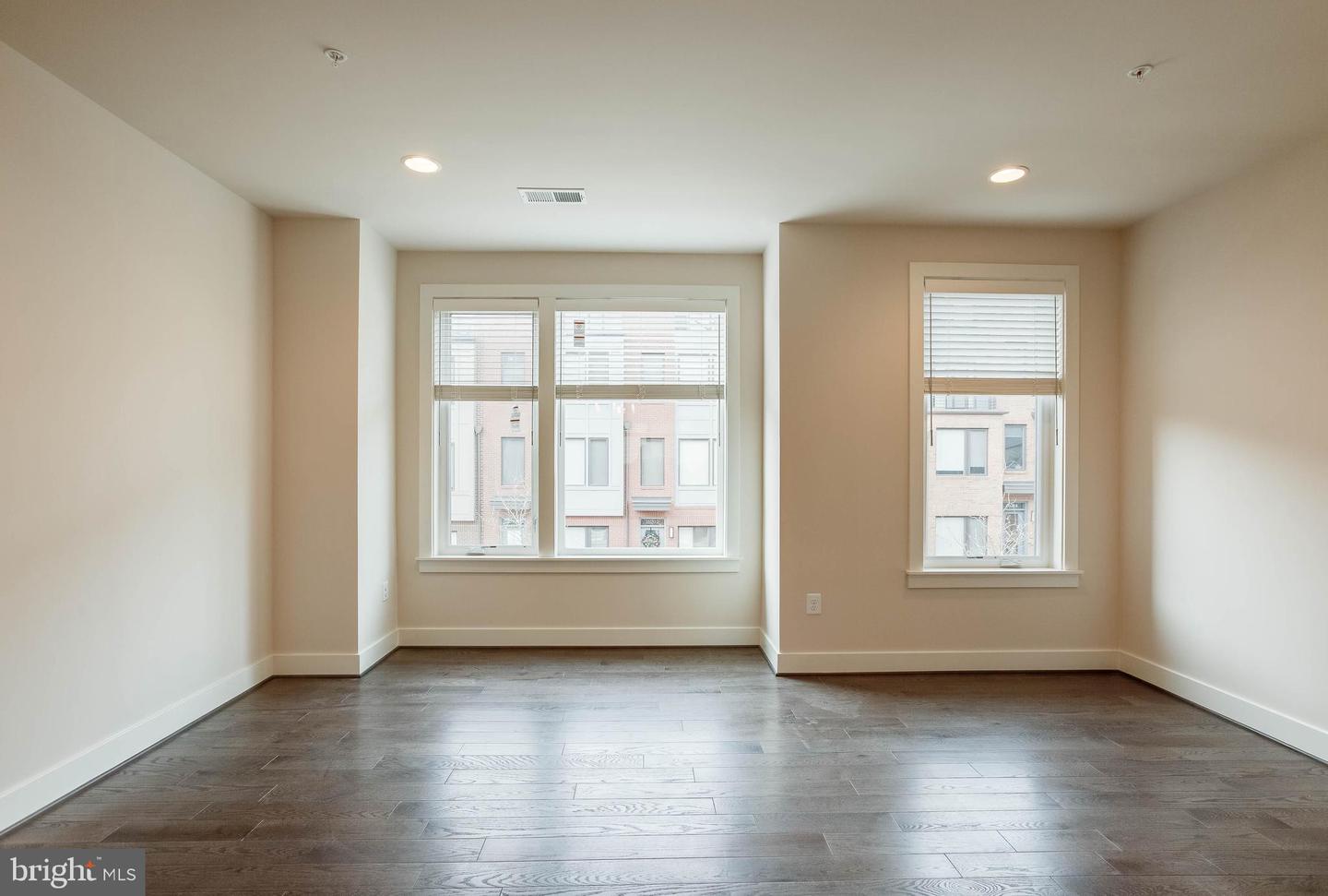 16203 Decker Pl