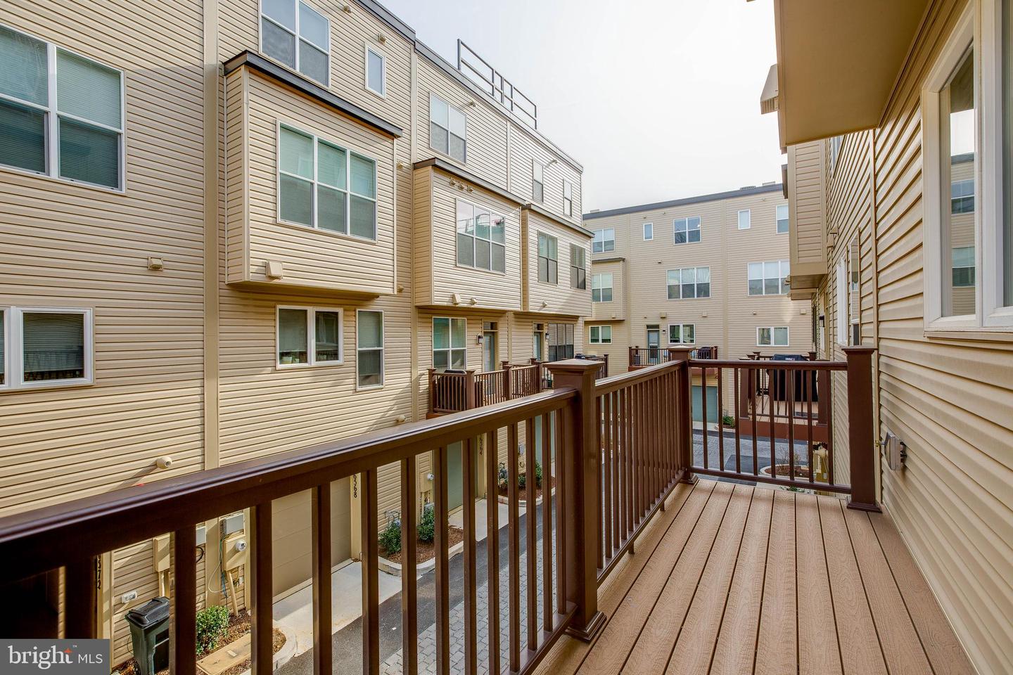 16203 Decker Pl