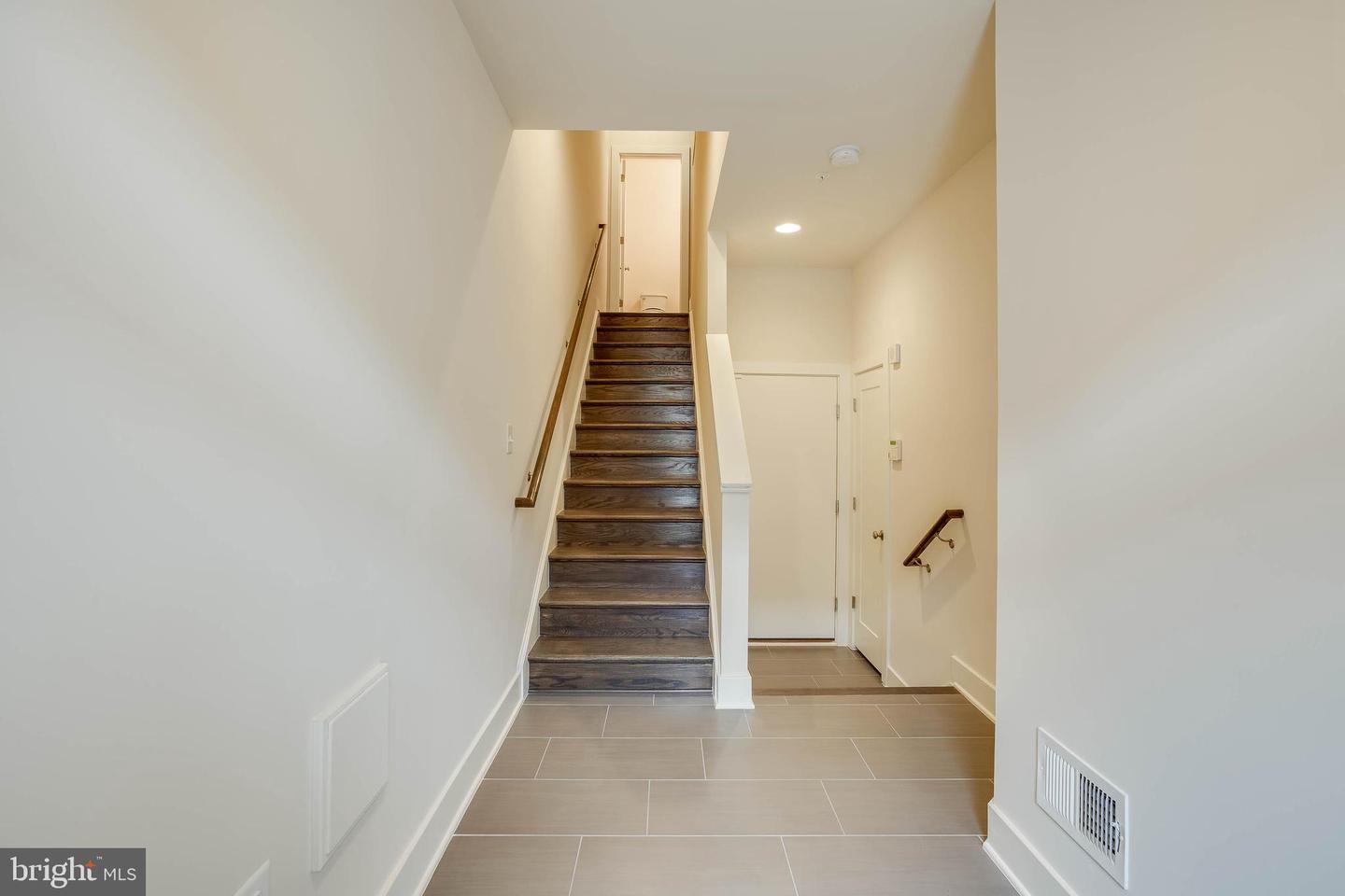 16203 Decker Pl