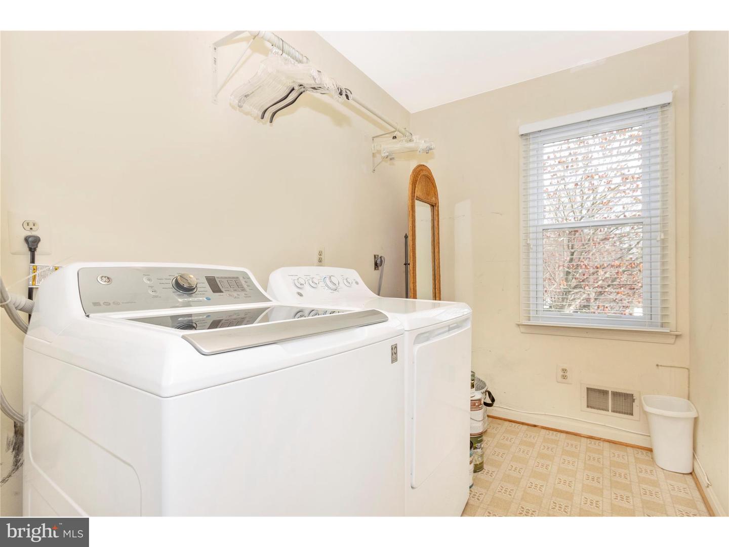 1401 Castle Cliff PLACE