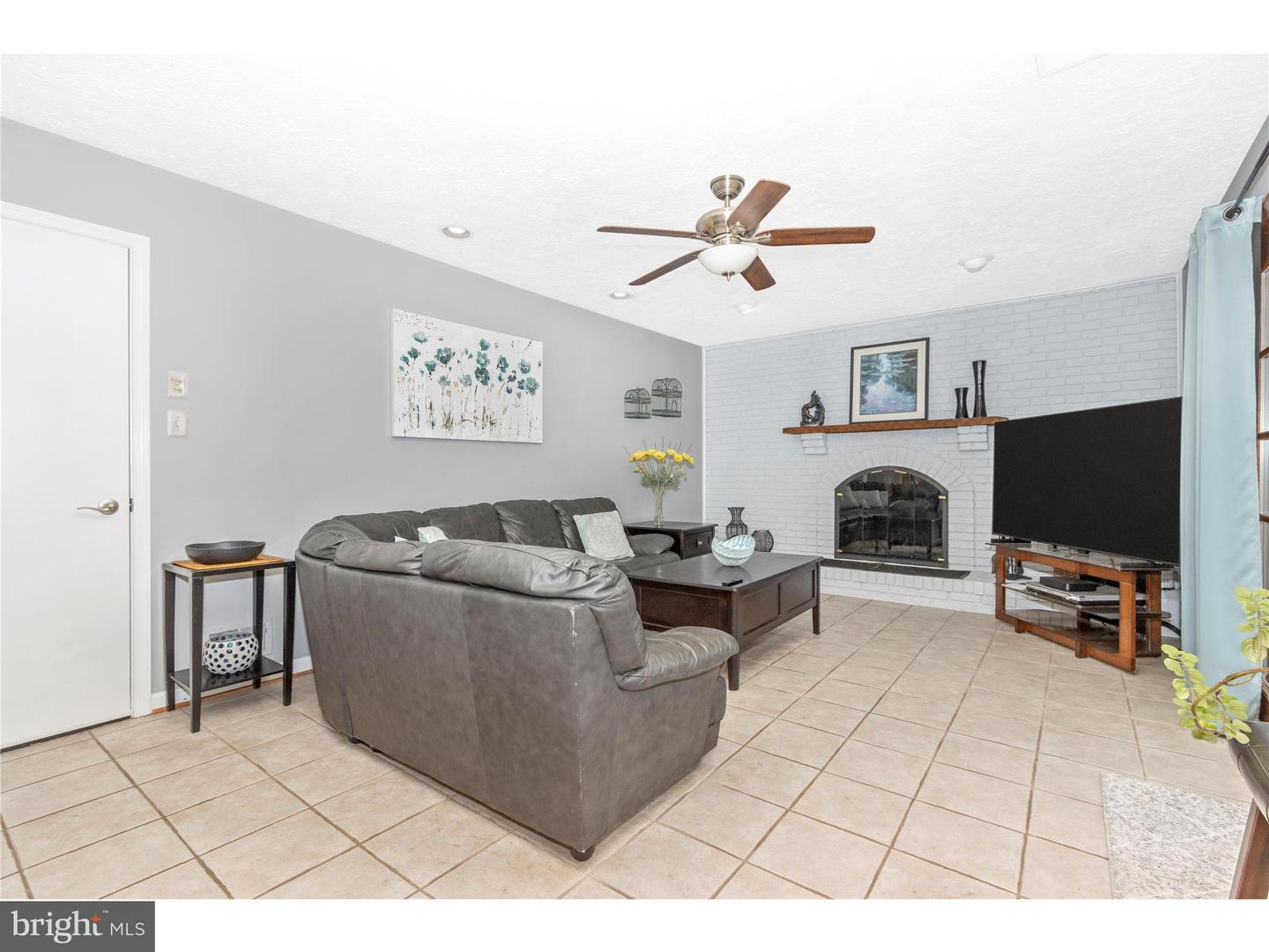 1401 Castle Cliff PLACE