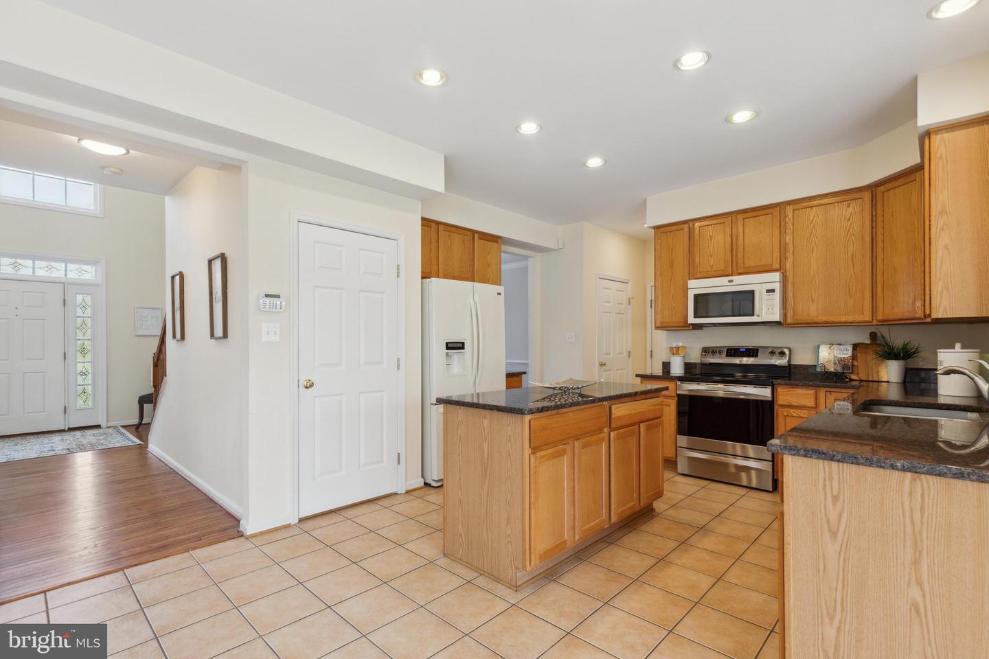 18632 Reliant DRIVE
