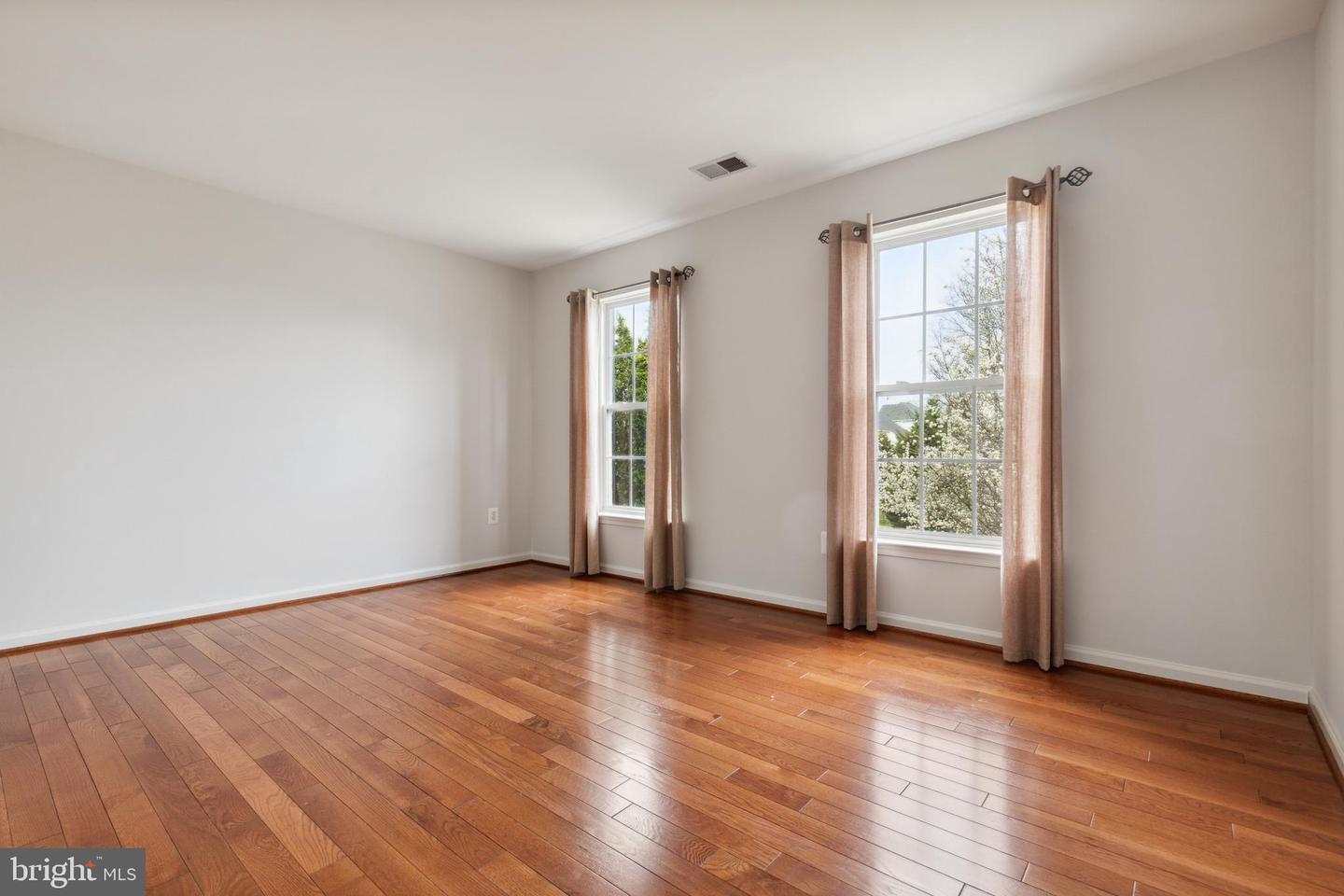 18632 Reliant DRIVE