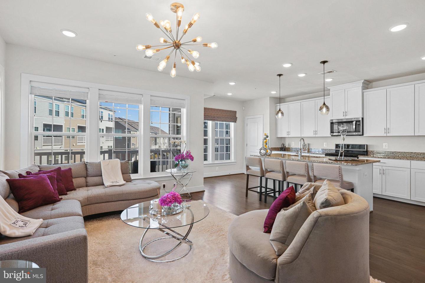 20357 Century BOULEVARD Unit: 176 O