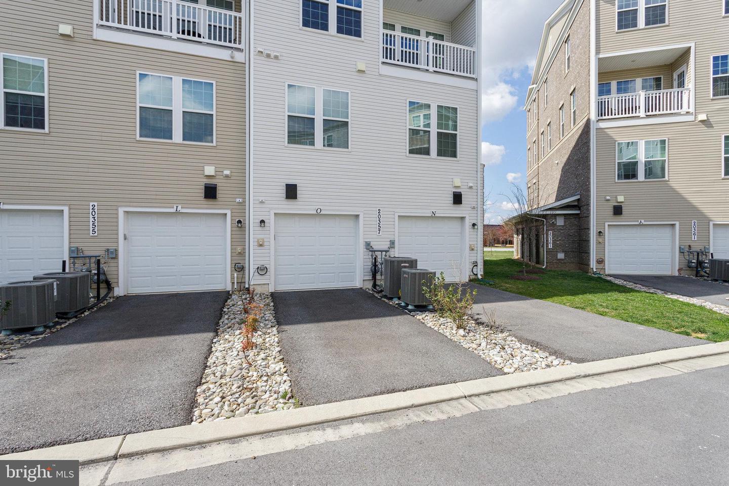 20357 Century BOULEVARD Unit: 176 O