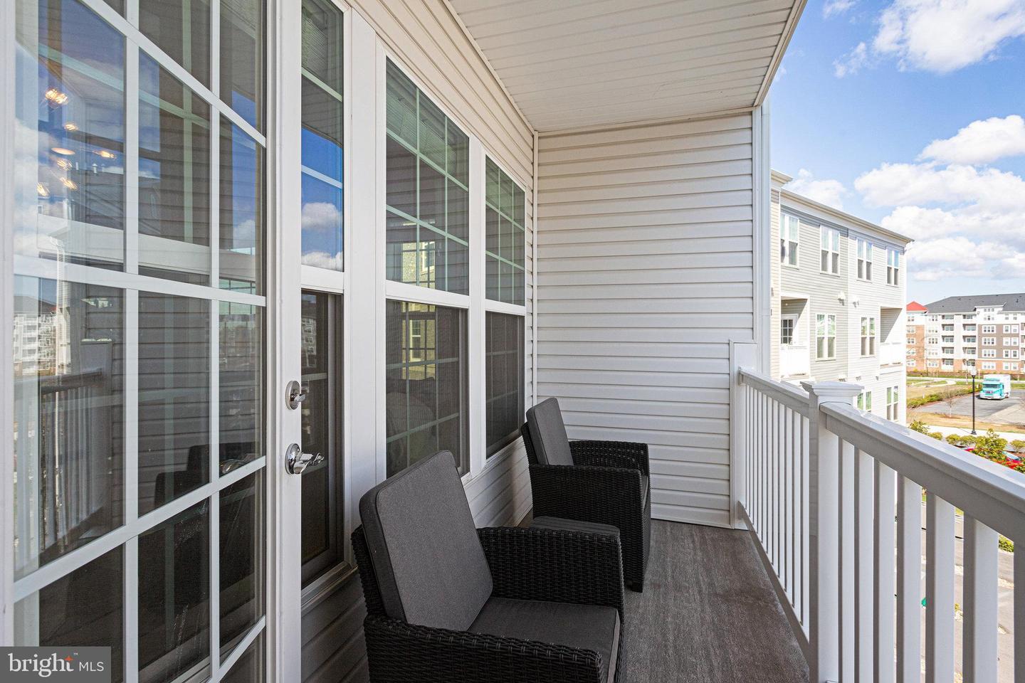 20357 Century BOULEVARD Unit: 176 O