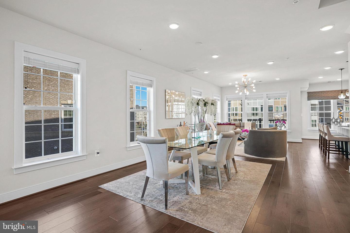 20357 Century BOULEVARD Unit: 176 O