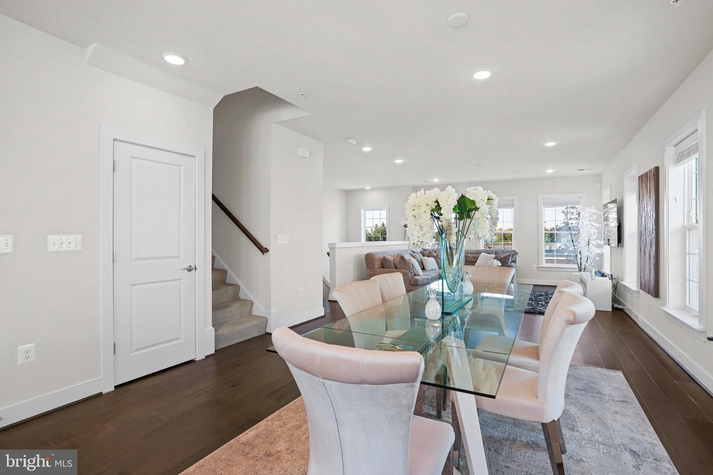 20357 Century BOULEVARD Unit: 176 O