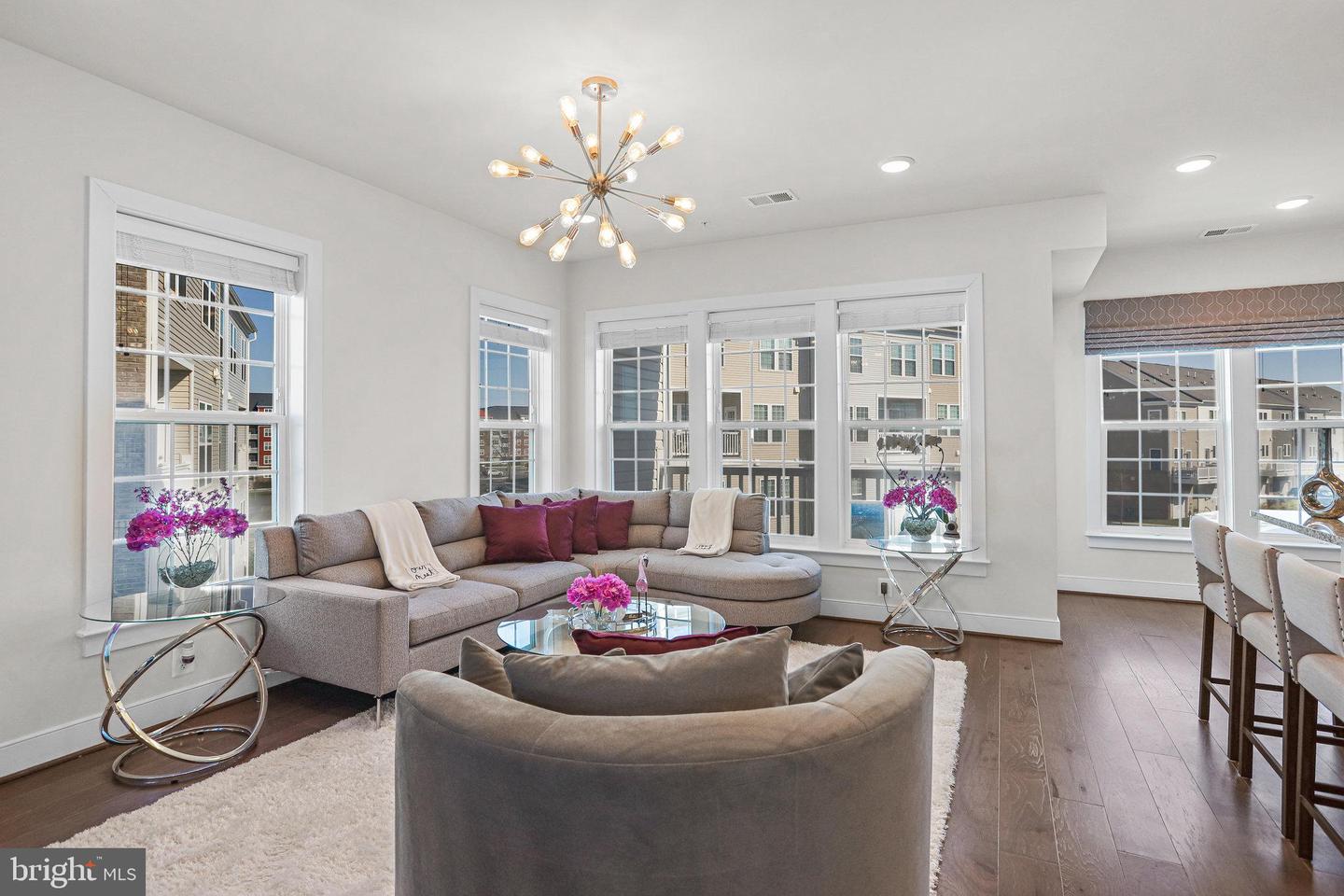 20357 Century BOULEVARD Unit: 176 O
