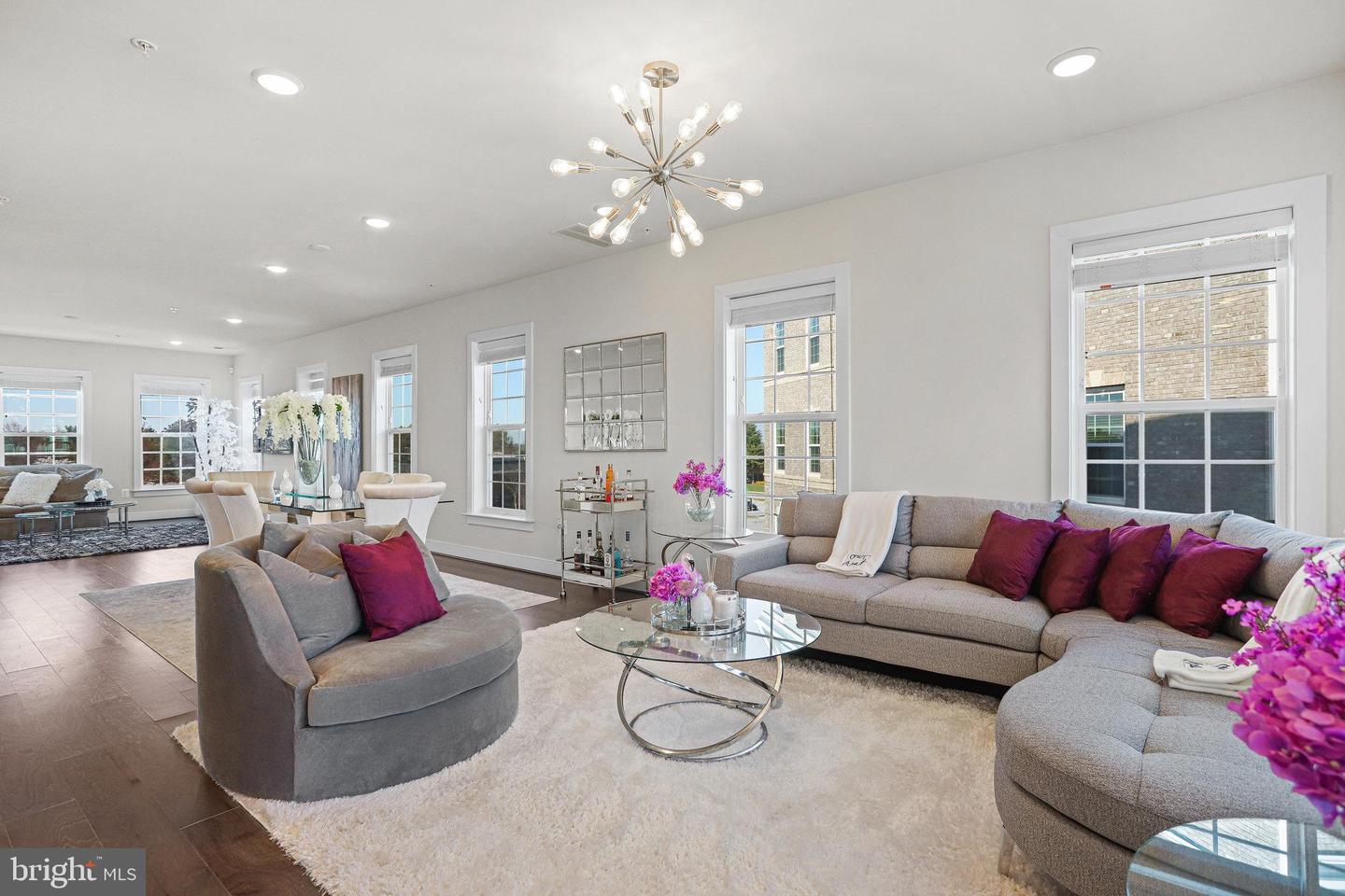 20357 Century BOULEVARD Unit: 176 O