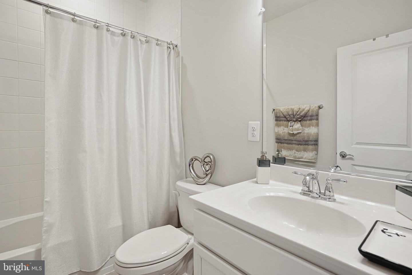 20357 Century BOULEVARD Unit: 176 O