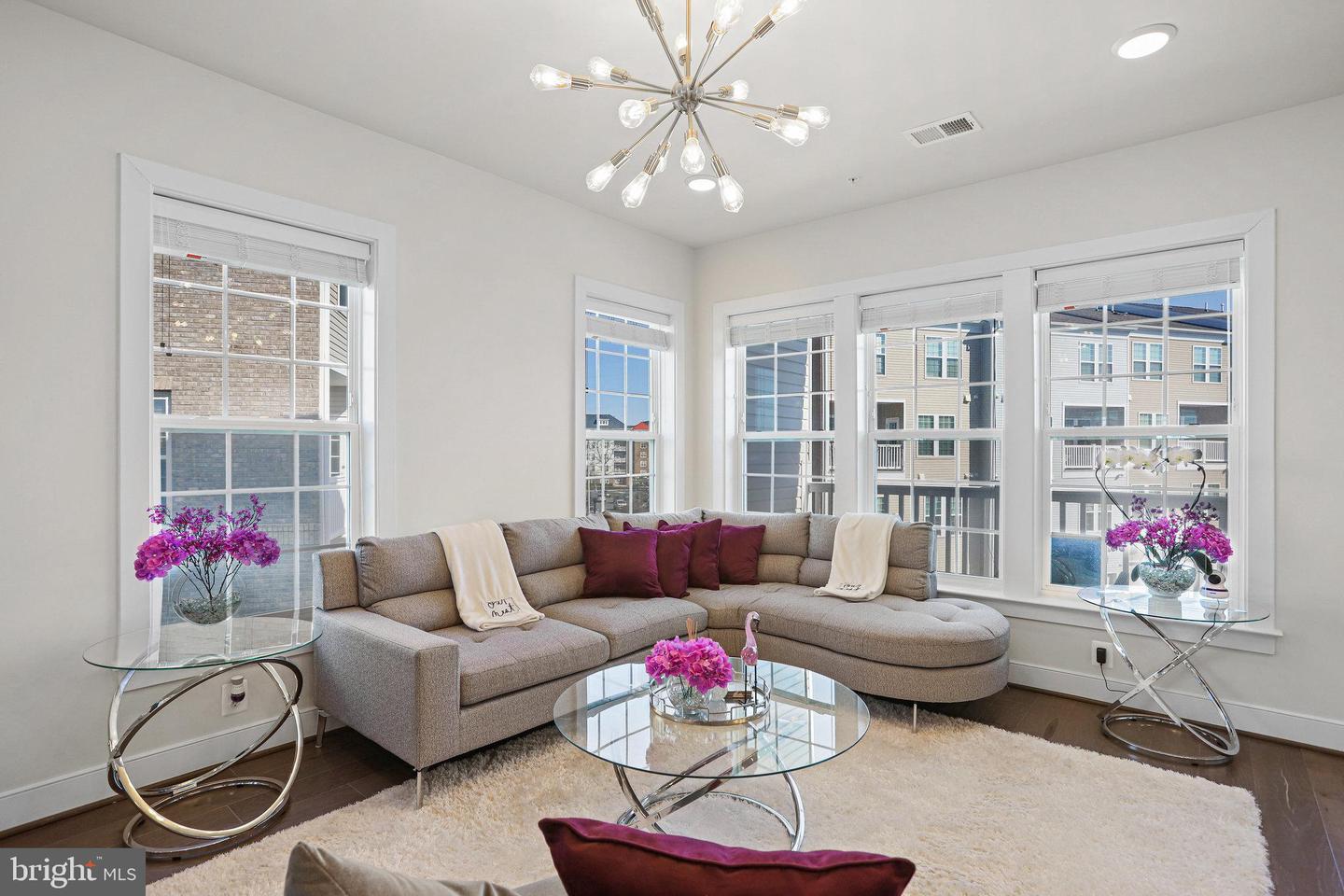 20357 Century BOULEVARD Unit: 176 O